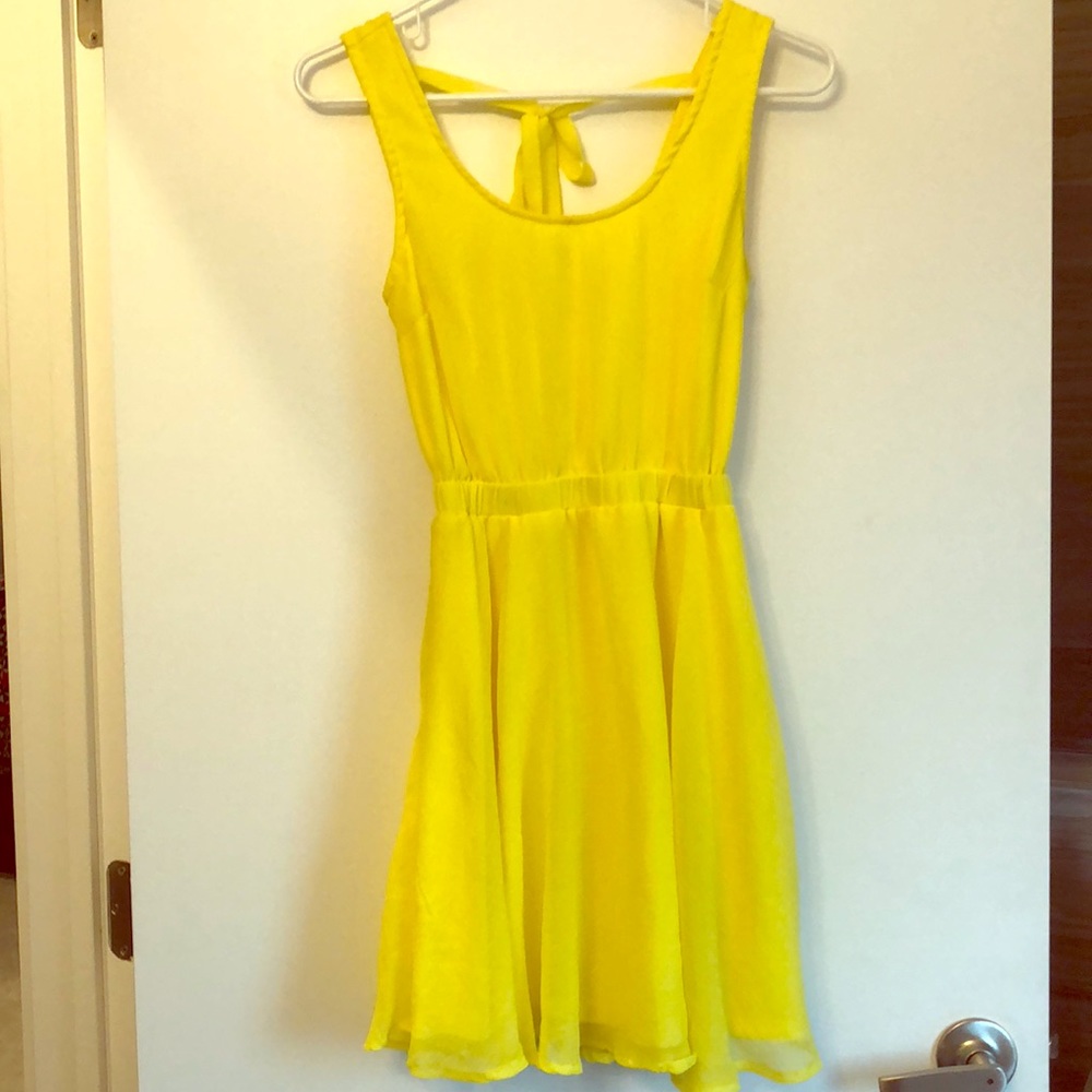 ☀️ Yellow Sundress